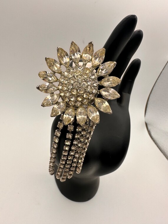 VNTG Rhinestone Flower Pin/Brooch - image 3