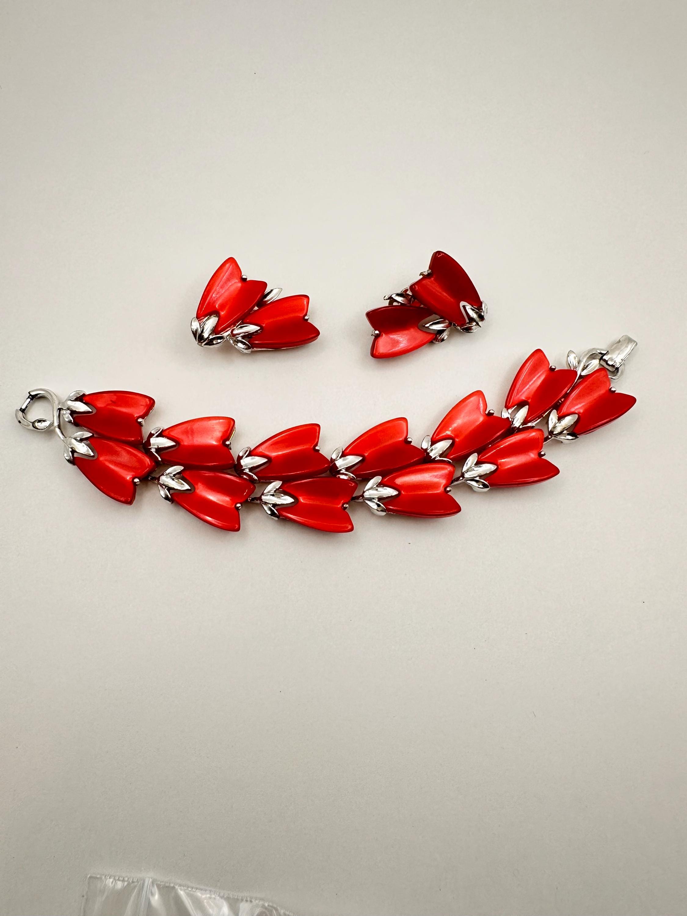Vintage 1950s Lisner Red Thermoset Bracelet and Earrings Set 