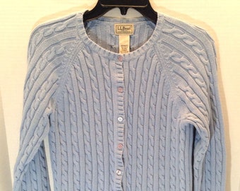 vintage années 90 LL Bean Light Blue Cable Knit Sweater Pêcheur Chunky Cardigan Grandma Cottage Preppy Sweater 100% Cotton Button Up Women Taille M