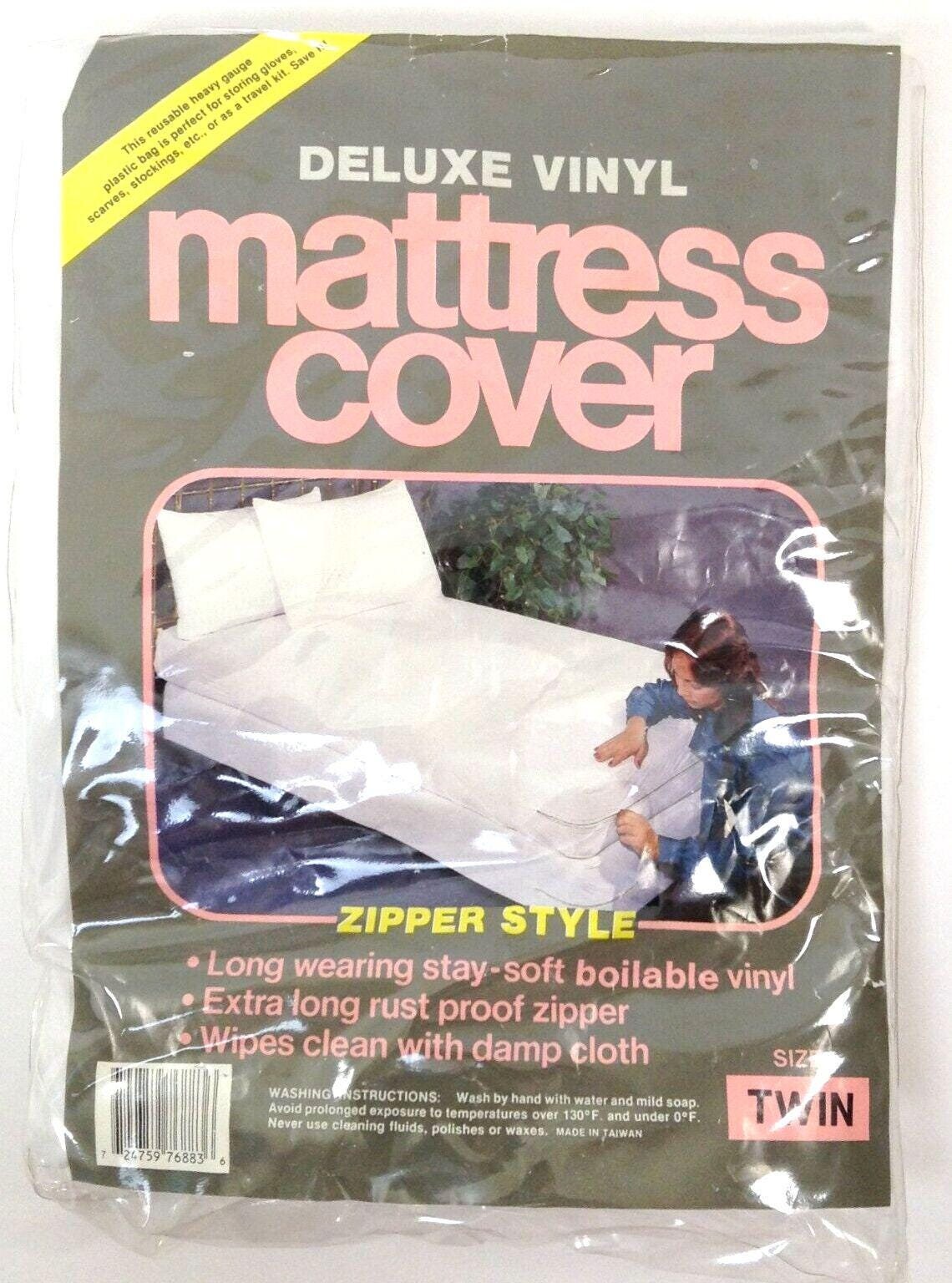 Vtg Vinyl Mattress Cover for Twin Bed White Wipe Clean With Damp Cloth Rust Proof Zipper Long Lasting Boilable Vinyl