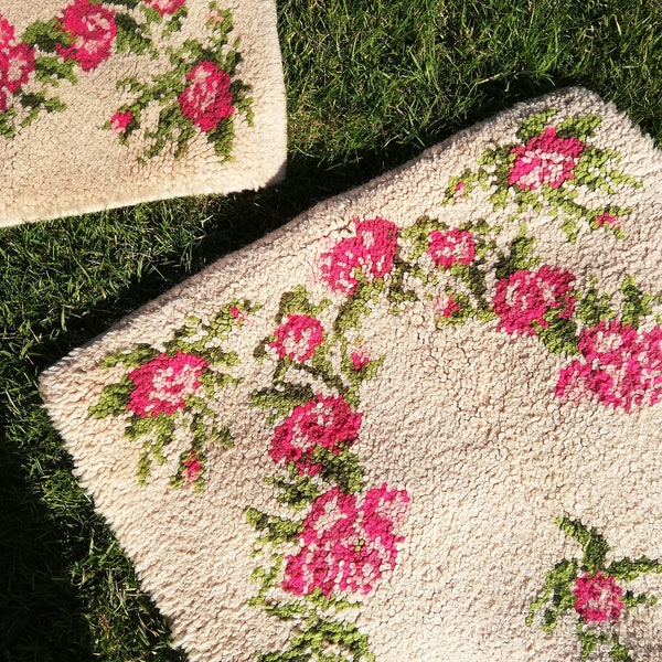 tapis vintage point noué fleurs, roses.