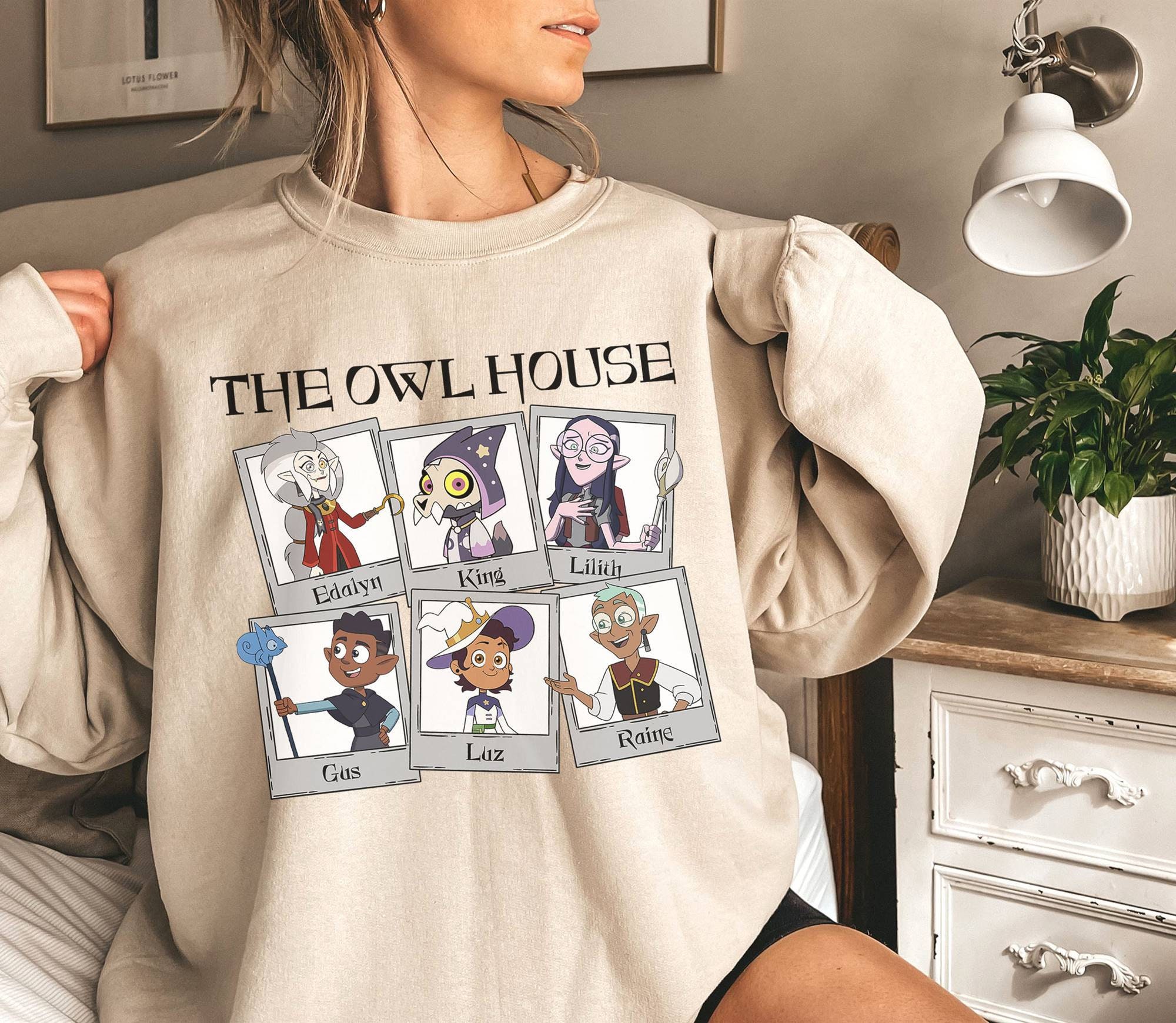 The Owl House All Characters Hexside Book Club T-Shirt