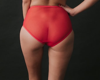 Culotte taille haute en mesh. Rouge voir à travers. Super cadeau pour elle.