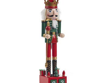 Christmas wooden nutcracker calendar.Red or Green .Nutcracker( 16In-40cm )