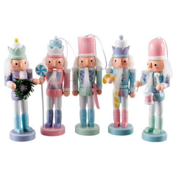 Christmas wooden nutcracker,Set of 5 Christmas nutcrackers in pastel colors.