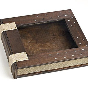 Stephanothiki/ wedding crown case