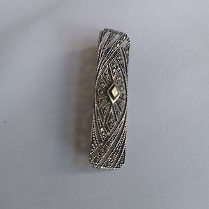 Adorable vintage silver brooch with Marcasite