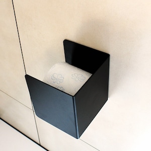 Zwarte verborgen toiletrolhouder N5, ingebouwde toiletrolhouder, roestvrij staal, minimalistische badkameraccessoires, n-line design afbeelding 2