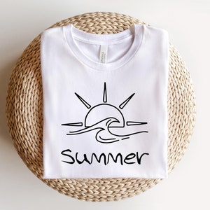 Summer Vibes Svg, Palma Svg, Camicia estiva da donna Design Svg, File di taglio per Cricut, Spiaggia Svg, Camicia estiva SVG, Sea Sun Svg, Uccello Svg
