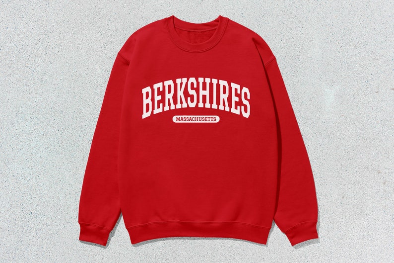Berkshires Sweatshirt Massachusetts Collegiate Crewneck Sweater Unisex Red