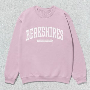 Berkshires Sweatshirt Massachusetts Collegiate Crewneck Sweater Unisex Light Pink