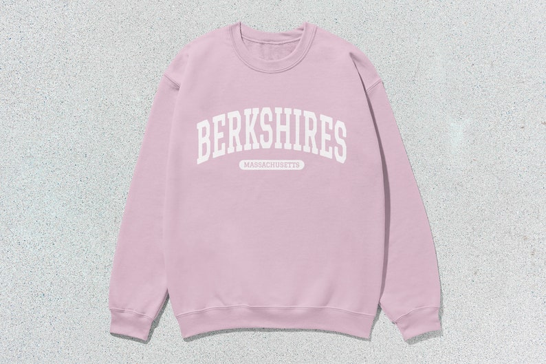 Berkshires Sweatshirt Massachusetts Collegiate Crewneck Sweater Unisex Light Pink