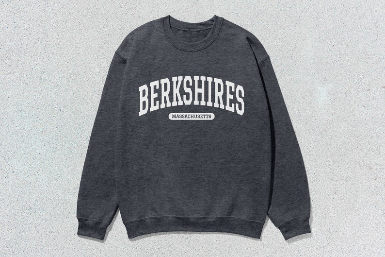 Berkshires Sweatshirt Massachusetts Collegiate Crewneck Sweater Unisex Dark Heather