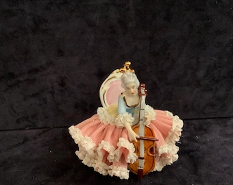 VERY RARE Saxon Dresden lace porcelain figurine lady with cello 11cm signed.