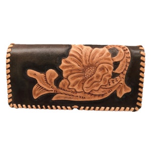 Leather women's Wallet , Minimalist Personalized Cowhide Hand Engraved Genuine Leather Coin Purse With Zipper and Card Slots, for Woman