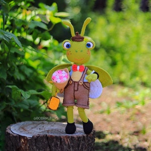 PATTERN: Beetle the Kuzya, pattern bug with clothes, pattern insect, ENGLISH pattern, PDF.