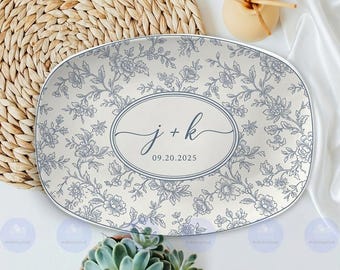 Plato con iniciales personalizadas, placa con nombre de pareja personalizada, recuerdo de boda, plato con fecha de aniversario, decoración vintage estilo toile floral