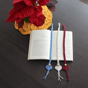 Makramee Lesezeichen / Lesezeichen Herz/ Buchzubehör / Geschenk