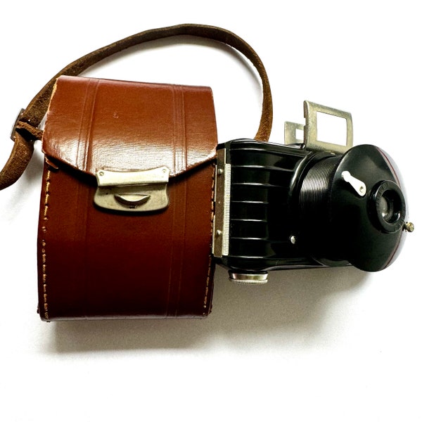 Kodak Bullet Vintage Eastman Bakelite Camera with Original leather Bag ca.1936-1942 old Kodak camera