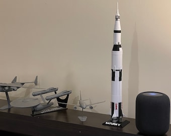 Saturn V Rocket Model | 3D Printed | Gift | NASA | Memorabilia | Hobbyists | Desk Dècor | Apollo | Gift for Him | Space | Desktop
