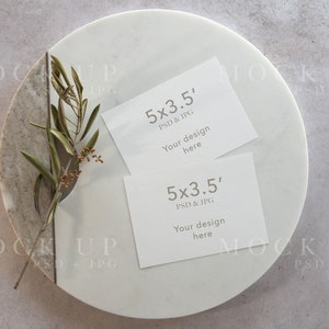 Rsvp モックアップ、5x3.5 モックアップ、ミニマリスト モックアップ、結婚式招待状モックアップ、詳細カード モックアップ、ホワイト ペーパー カード モックアップ、Jpeg、psd モックアップ 0015