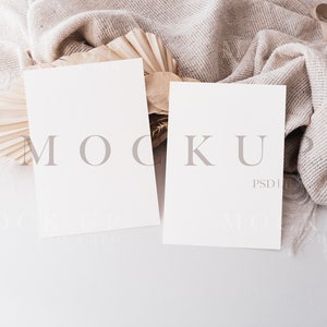 Boho dubbele kaart mockup, 5x7 kaart mockup, minimalistische mockup, bruiloft uitnodiging set mockup, kaartsuite mockup, slim object mockup, 0010