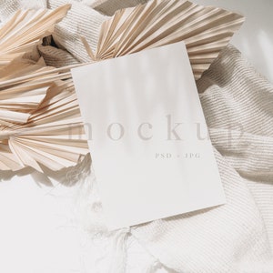 Maquette de carte 5x7, maquette de mariage, maquette minimaliste, maquette d'invitation moderne, maquette de papier blanc, maquette de téléchargement instantané, psd, jpg, 0019