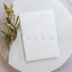 5x7 kaart mockup, Bruiloft uitnodiging mockup, Bruiloft briefpapier mockup, bruiloft mockup, Minimalist lege witte kaart, psd en jpeg mockup 0015