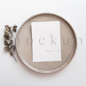 Maquette de carte 5x7, maquette de carte de voeux minimaliste, maquette d'invitation, maquette de carte de mariage, maquette d'invitation de mariage, maquette de plaque simple, 0010