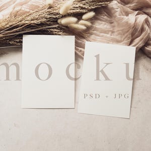 Minimalistische dubbele kaart bruiloft uitnodiging mockup suite, 5 x 7 mockup, Boho mockup uitnodiging, Card Suite mockup, PSD slim object mockup + JPG