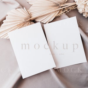Minimalistische uitnodiging mockup, dubbele kaart mockup, 5 x 7 kaart mockup, boho wenskaart mockup, bruiloft mockup, Card suite mockup, PSD 0010