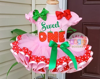 Strawberry Birthday Tutu Outfit: Personalized Baby Toddler Set