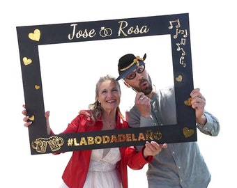 Photocall de mariage personnalisé en bois robuste avec accessoires photo