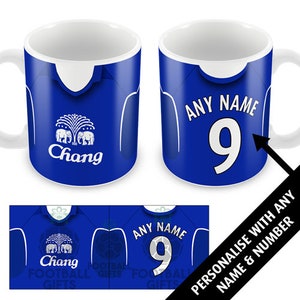 Everton 2005 Retro Home Shirt Kit Personalisierte Becher Tasse Großes Weihnachtsgeschenk vereint Hinzufügen eines Namens und einer Nummer