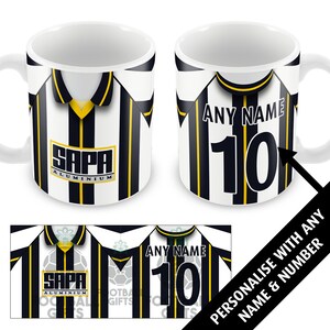 Notts County Home 1996 Retro Shirt Kit Personalisierte Tasse Tasse Tolles Weihnachtsgeschenk Fügen Sie einen beliebigen Namen und Nummer hinzu