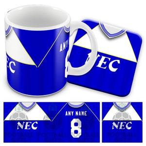 Everton 1985 Retro Home Shirt Kit personalisierte Tasse und Untersetzer Set Tolles Weihnachtsgeschenk Vereinigtes Add Any Name & Number