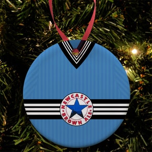 Newcastle Utd 1996 Retro Away Shirt Kit Christmas Tree Decoration Bauble Flat Ceramic Great Christmas Gift Newcastle Toon Army