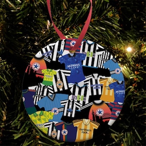 Newcastle Kit Mash Retro Shirt Kit Christmas Tree Decoration Bauble Flat Ceramic Great Christmas Gift Toon Army Utd Printed In The UK