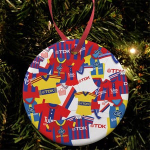 Palace Kit Mash Retro Shirt Kit Christmas Tree Decoration Bauble Flat Ceramic Great Christmas Gift Crystal Etc Printed In The UK