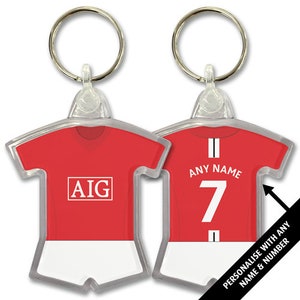 Utd 2008 Retro Home Shirt Kit Llavero personalizado Llavero Gran regalo de Navidad Agregar cualquier nombre y número Manchester Man