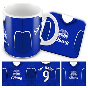 Everton 2005 Retro Home Shirt Kit personalisierte Tasse mit Untersetzer Set Tolles Weihnachtsgeschenk Vereinigtes Hinzufügen beliebiger Name & Nummer