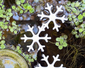 Juego de 3 copos de nieve flotantes blancos, decoración navideña para peceras, adornos y accesorios de temporada para su acuario, estanque, piscina y jardín