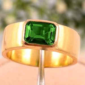 Emerald Men&#39;s Ring: Handmade 925 Sterling Silver, Art Deco Cushion Stone
