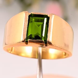 Peridot Men&#39;s Ring, 925 Sterling Silver Ring, August Birthstone Ring, Handmade Ring, Real Peridot Ring, Elegant Peridot Ring, Gift for him.