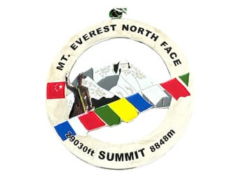 Mt. Everest climbing medal - 7 Summits - Everest Souvenir - Reward yourself !