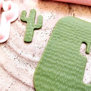 Rouleau texturé cactus : ajoutez le charme du désert à vos créations en pâte polymère