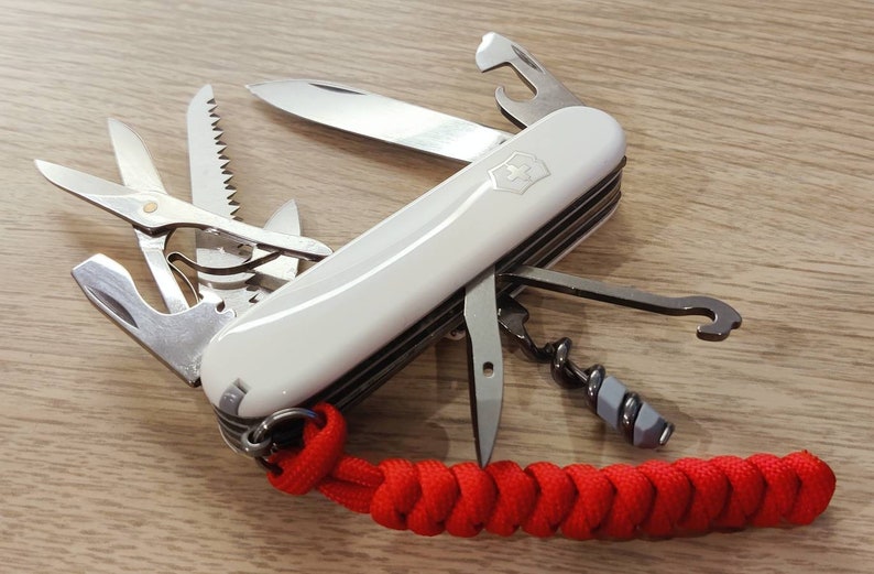 Victorinox Swiss Army Multi-Tool, Huntsman Pocket Knife