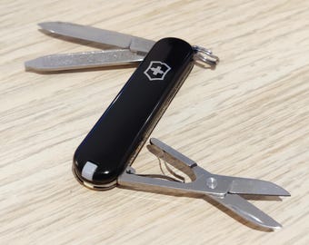Victorinox Classic SD 58mm Translucent Swiss Army Knife - Pre-owned, Great Condition