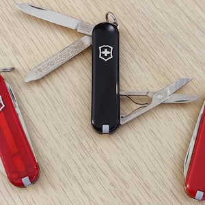 Victorinox Swiss Army Classic SD