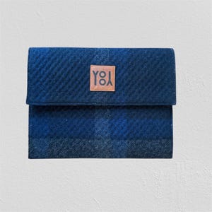 Timeless Navy Wool Laptop Bag with Soft Lining, Minimalist Handmade Wool Laptop Case – Navy Blue & Functional, Chic Durable Wool Laptop Bag